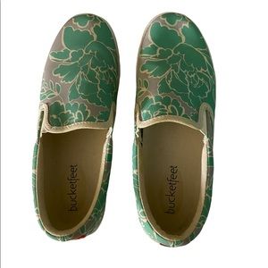 Almost new sneakers from Bucketfeet